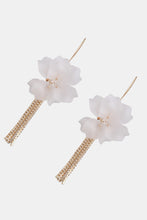 Load image into Gallery viewer, Flower Shape Acrylic Dangle Earrigs