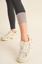 Load image into Gallery viewer, Yelete Full Size Fleece Lined High Waisted Leggings
