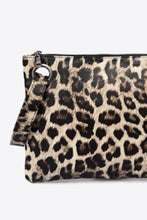 Load image into Gallery viewer, Leopard PU Leather Clutch
