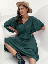 Load image into Gallery viewer, Plus Size Tie Neck Balloon Sleeve Midi Dress
