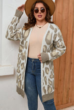 Load image into Gallery viewer, Plus Size Printed Long Sleeve Cardigan
